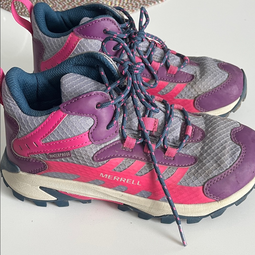 Merrell Kids Sneakers in Pink and Purple